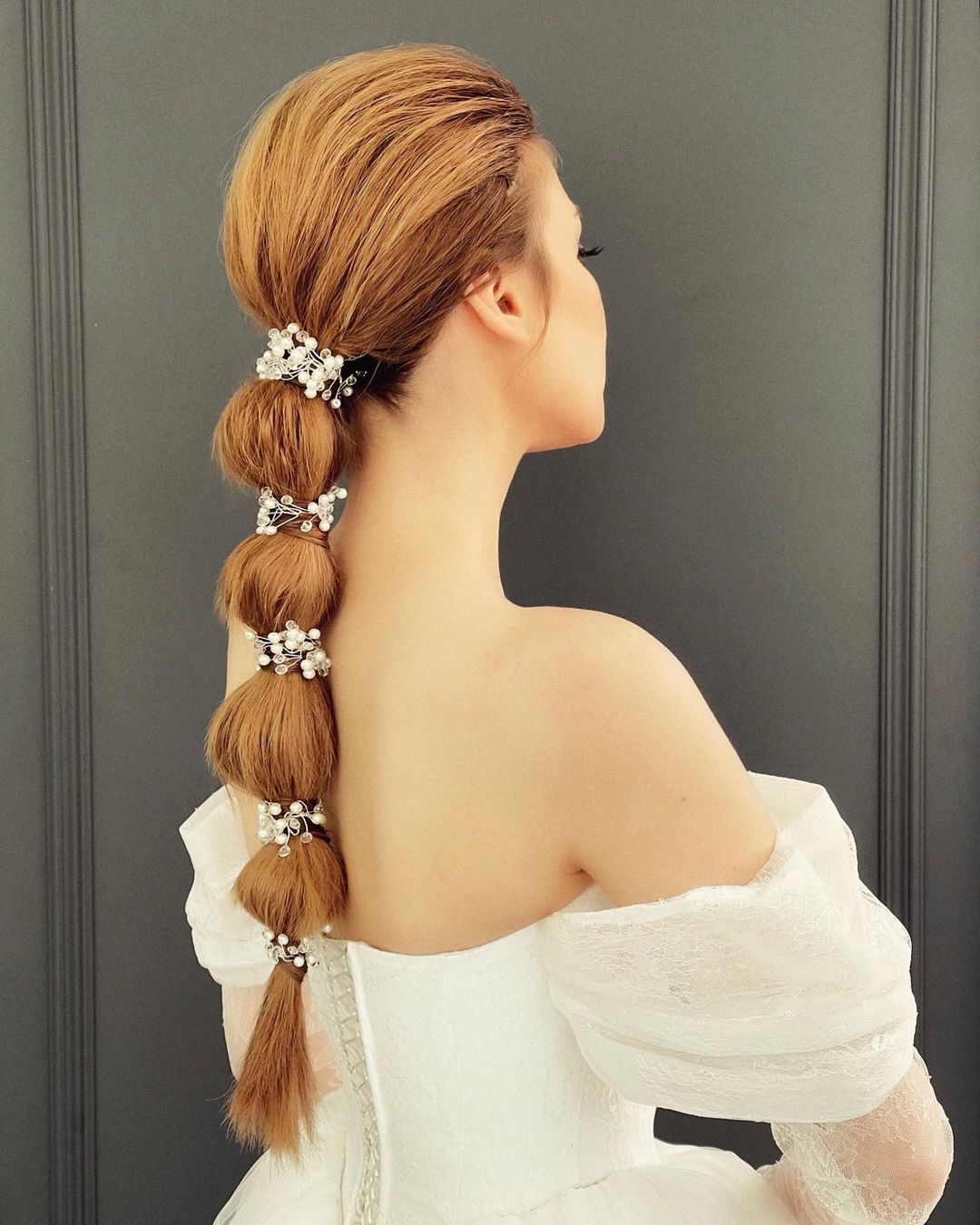 เปียบอลลูนติดดอกไม้