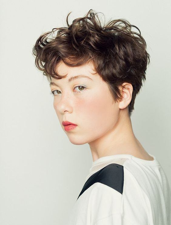 ทรงผมสั้นเท่ๆ แต่ไม่ทอมบอย สำหรับสาวมั่นที่อยากลุกมาหั่นผม