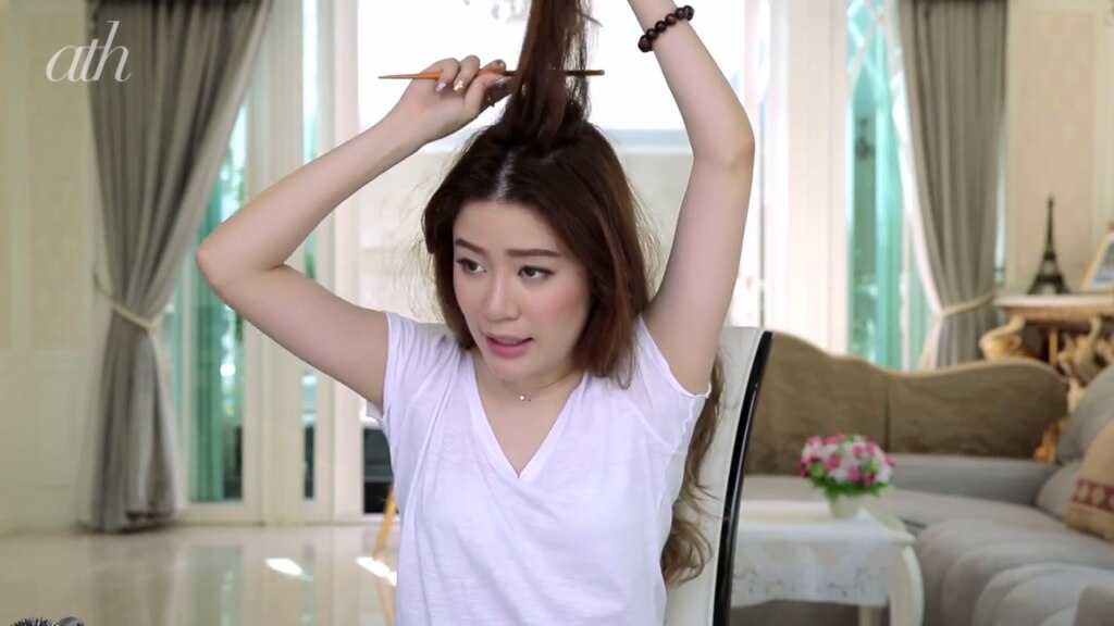 ถักเปียครึ่งหัว