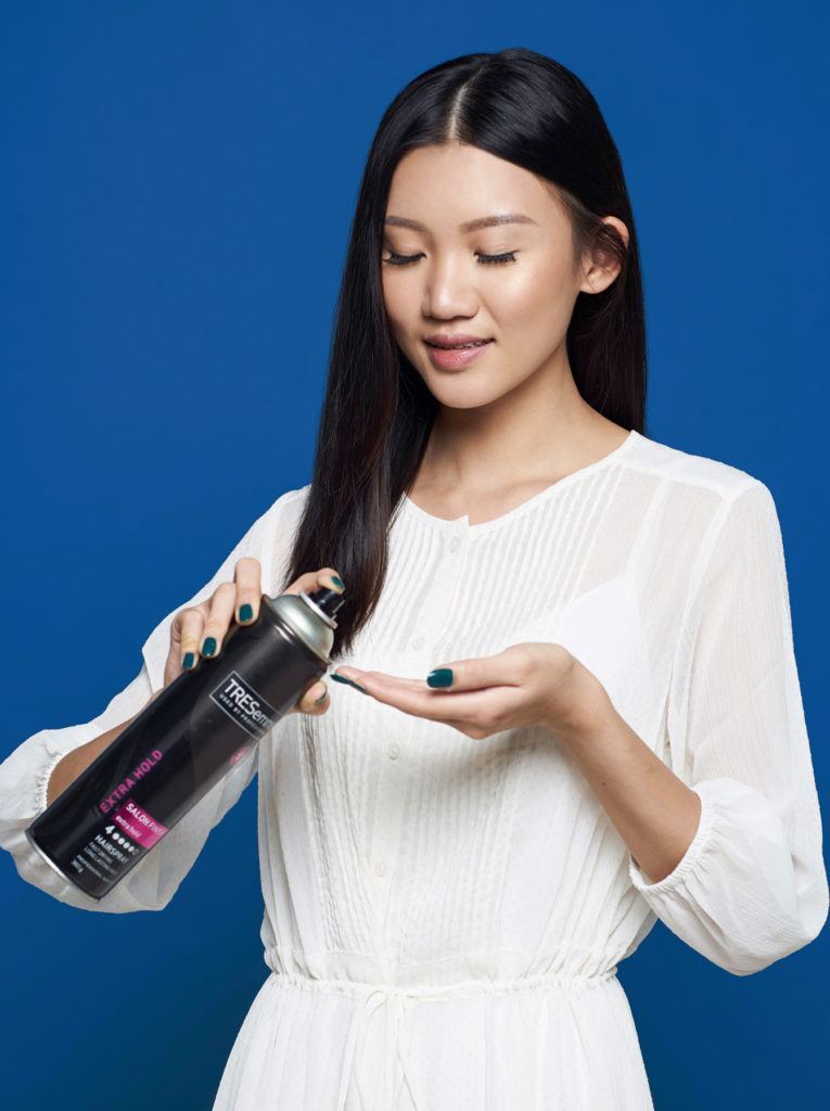 ผู้หญฺิงผมยาว ถักเปียมงกุฎ เปียรอบหัว เปียคาดหัว