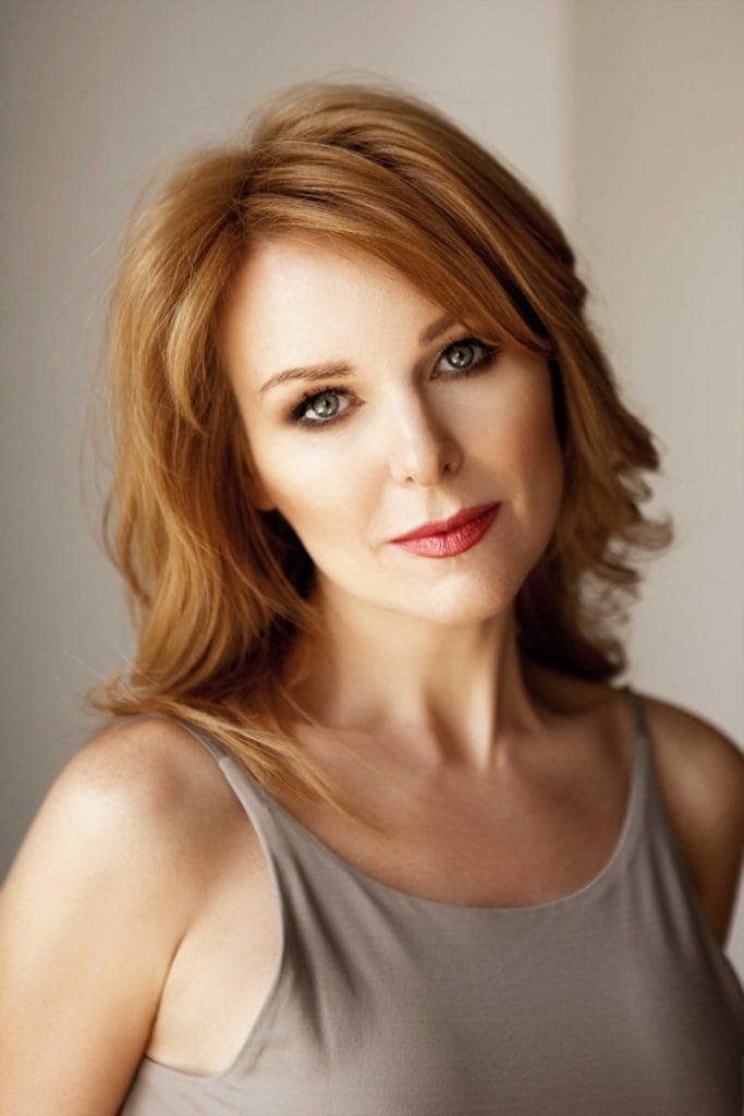 10 เทคนิค ทำผมลดอายุ กับ 43 ทรงผมผู้หญิงอายุ 50 ปี ดูสดใส อ่อนกว่าวัย