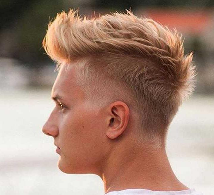 Modern Faux Hawk ทรงผมฮอตที่หนุ่มๆ ต้องตัด ถ้าไม่อยากหลุดเทรนด์คูลๆ