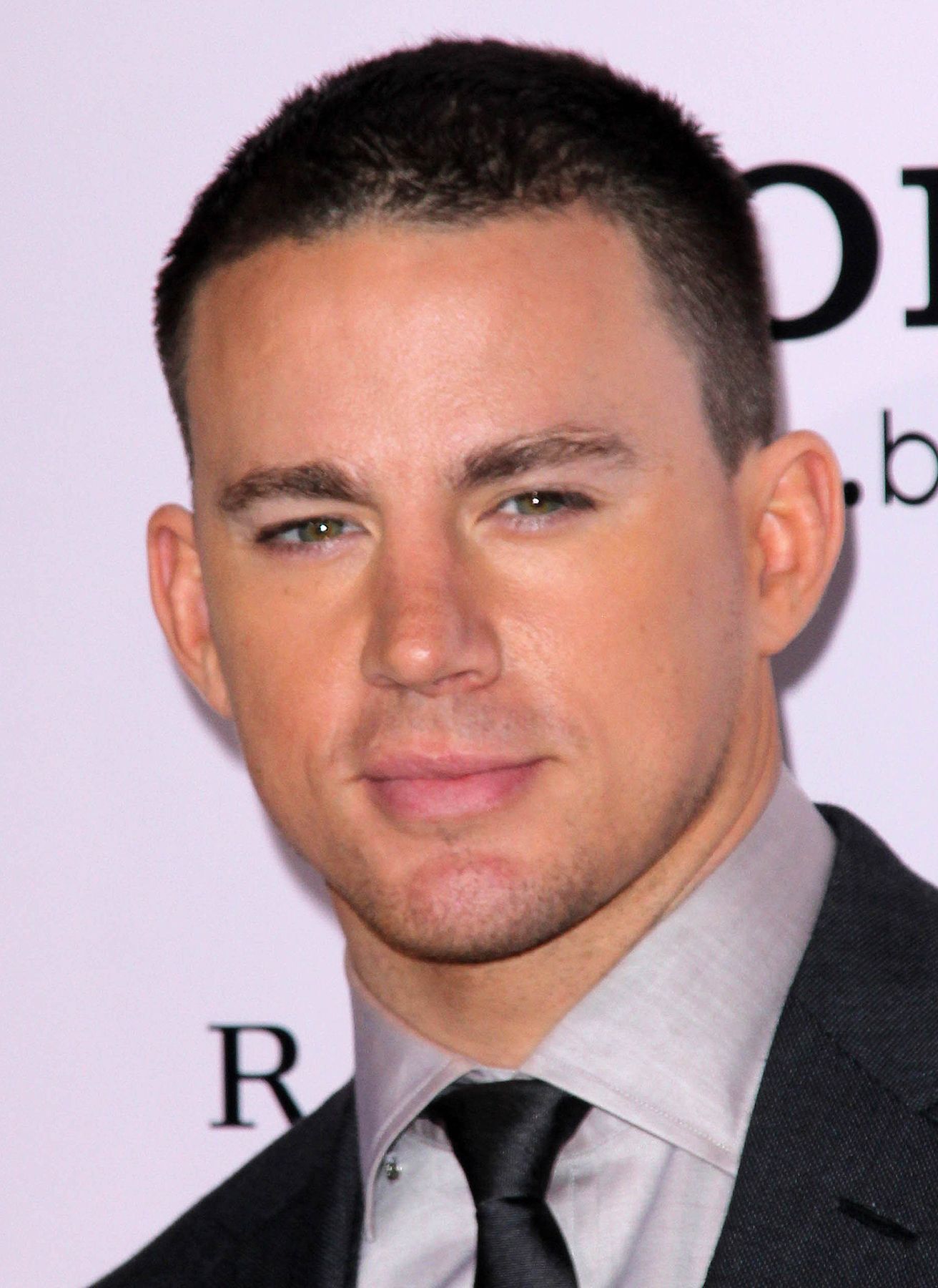 ทรงผมสกินเฮด