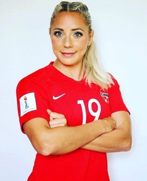 อาเดรียน่า ลีออน (instagram.com/_adrianaleon_/)