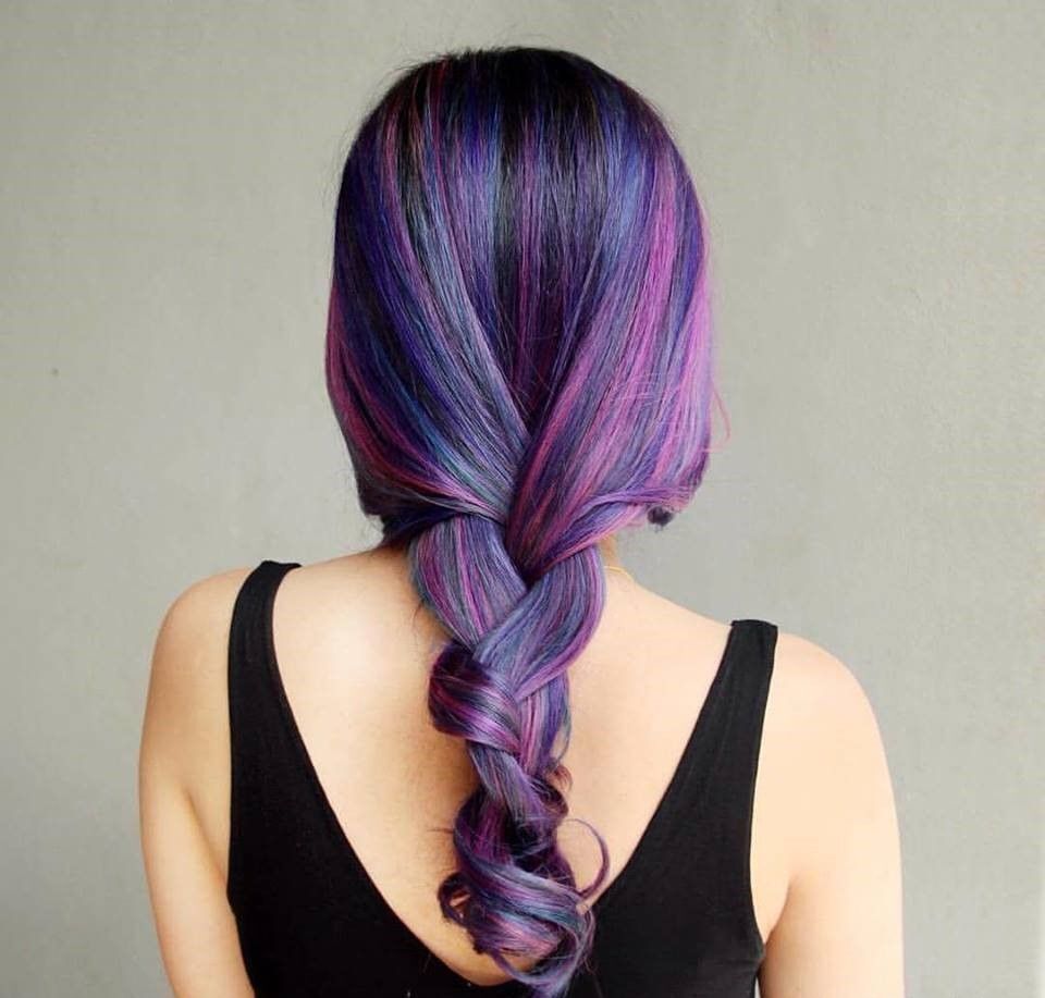 ผมสีม่วง