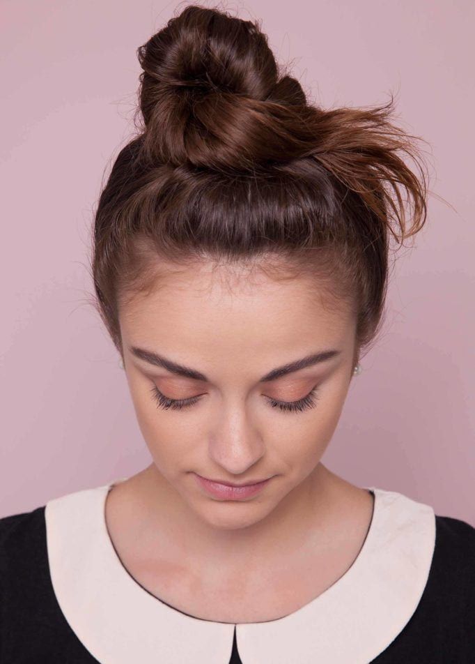 ไอเดียเกล้าผมมวยสูงแบบง่ายๆ แค่บิด มวย ม้วน ก็สวยชิคได้ไม่ซ้ำวัน