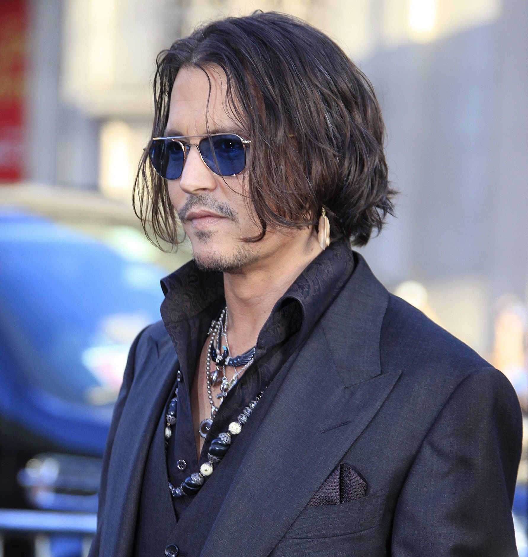 ทรงผมยาว (Credit : Shutterstock)