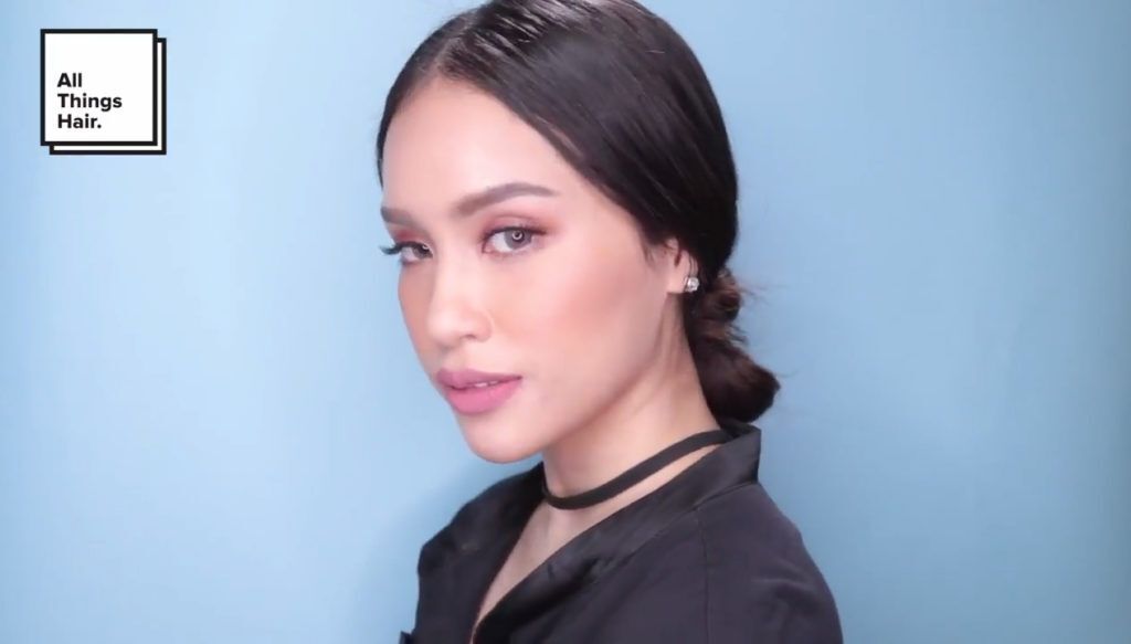 ผู้หญิง เอเชีย ไว้ผมยาว ผมประบ่า ทำผมเกล้า ออกงานทางการ