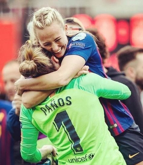 โทนี่ ดั๊กแกน (Credit: instagram.com/toniduggan/)