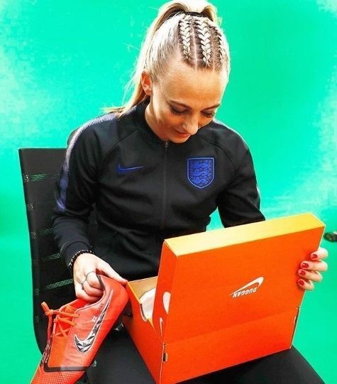 โทนี่ ดั๊กแกน (Credit: instagram.com/toniduggan/)