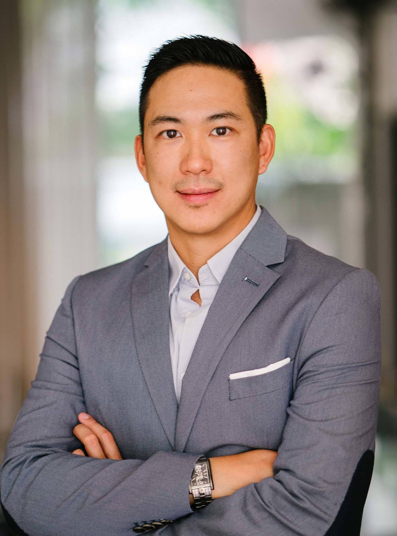 ผมสั้นๆ ทำให้ลุคดูเท่ๆ คลีนๆ ดูสะอาดสะอ้าน (Credit: Rex by Shutterstock)