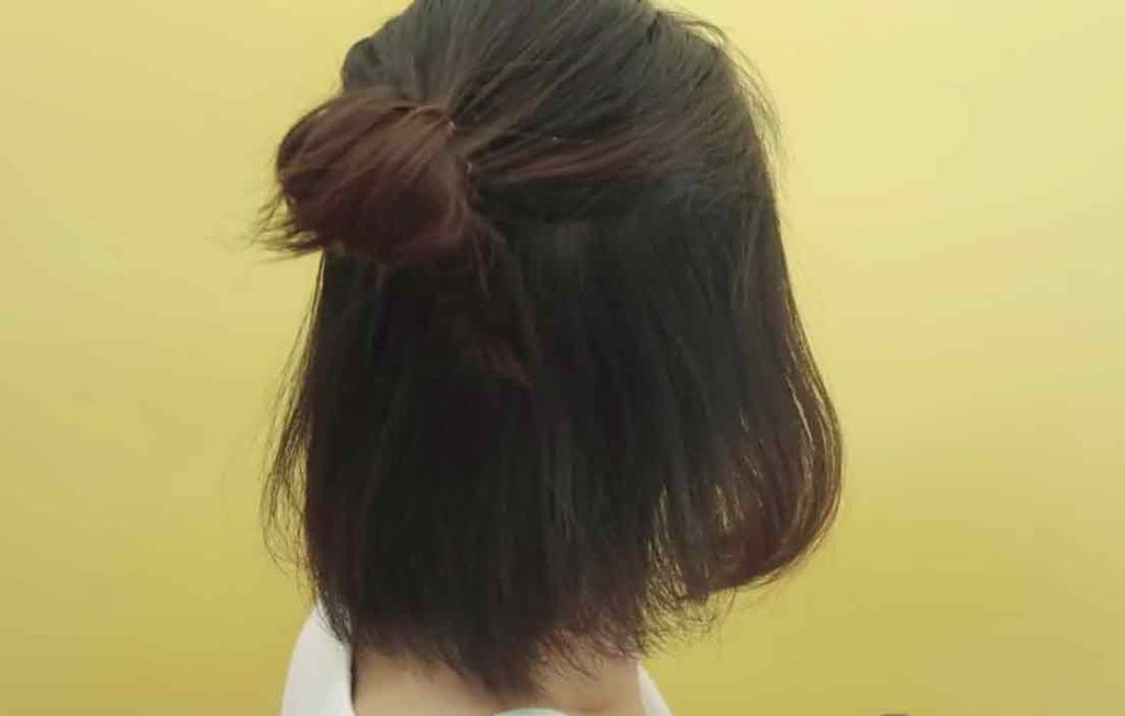 อินฟลูเอนเซอร์ไทย mynjimye สาธิตการมัดผมดังโงะครึ่งหัว