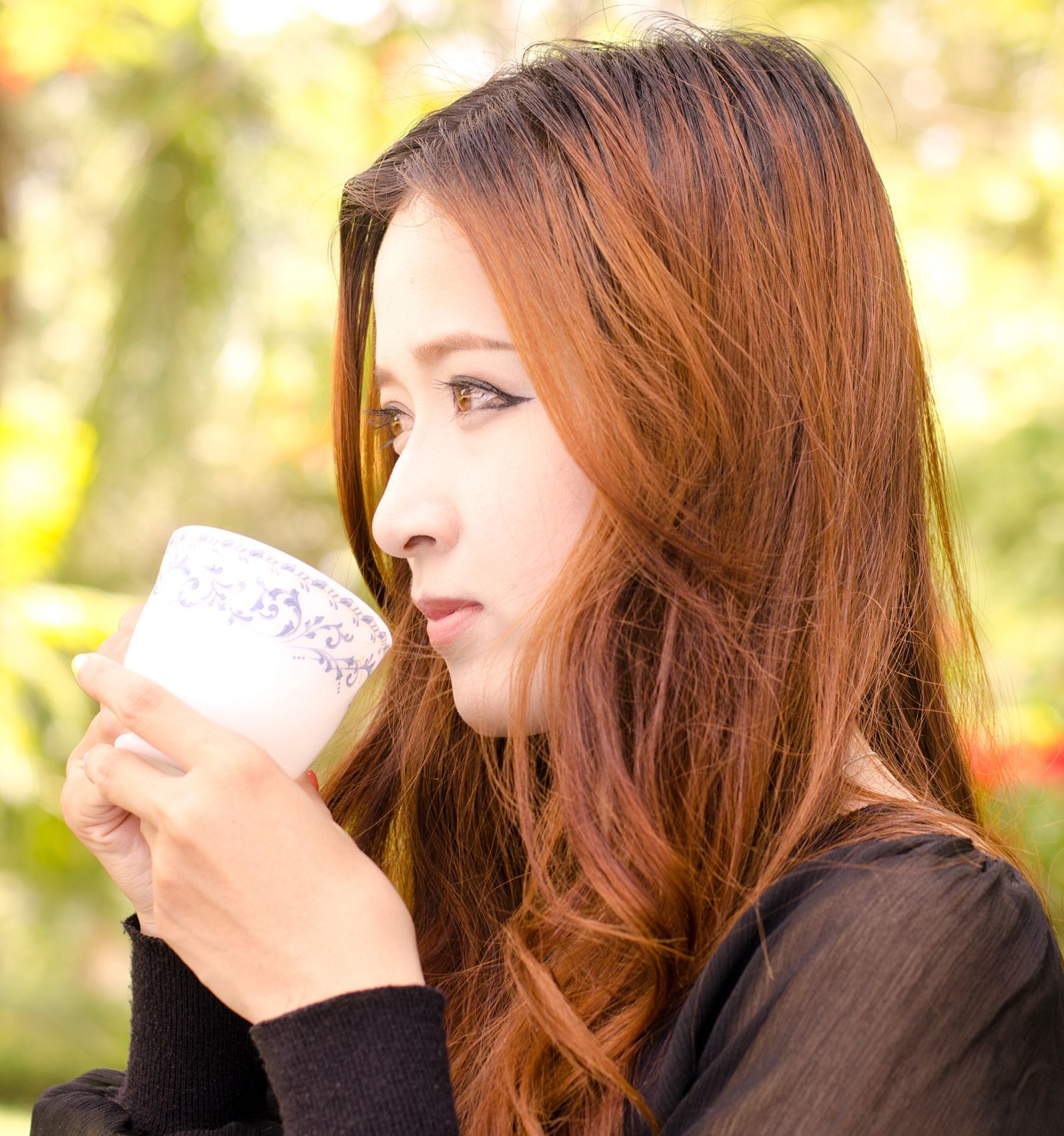 หน้าม้ายาวสไลด์ข้าง (Credit : Shutterstock)