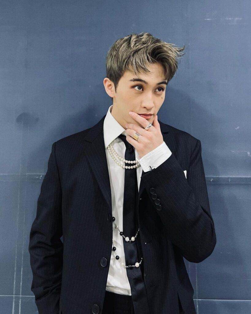 เทรนด์สีผมเข้มไฮไลต์บลอนด์