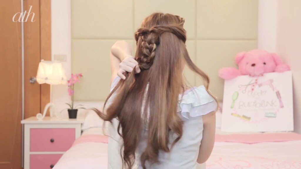 ทําผมลอนธรรมชาติ