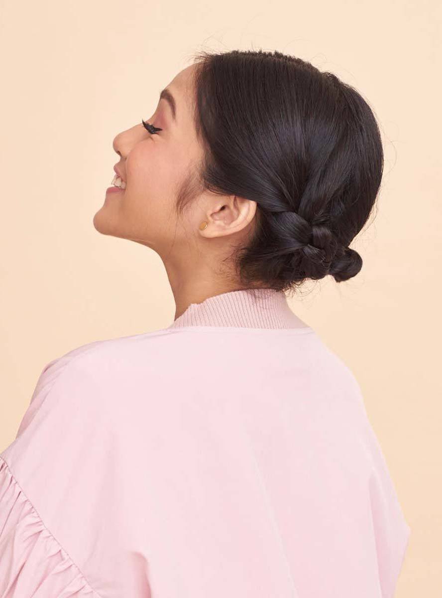 ทรงผมสั้น เกล้าเปีย (Credit: Natasha Estelle)