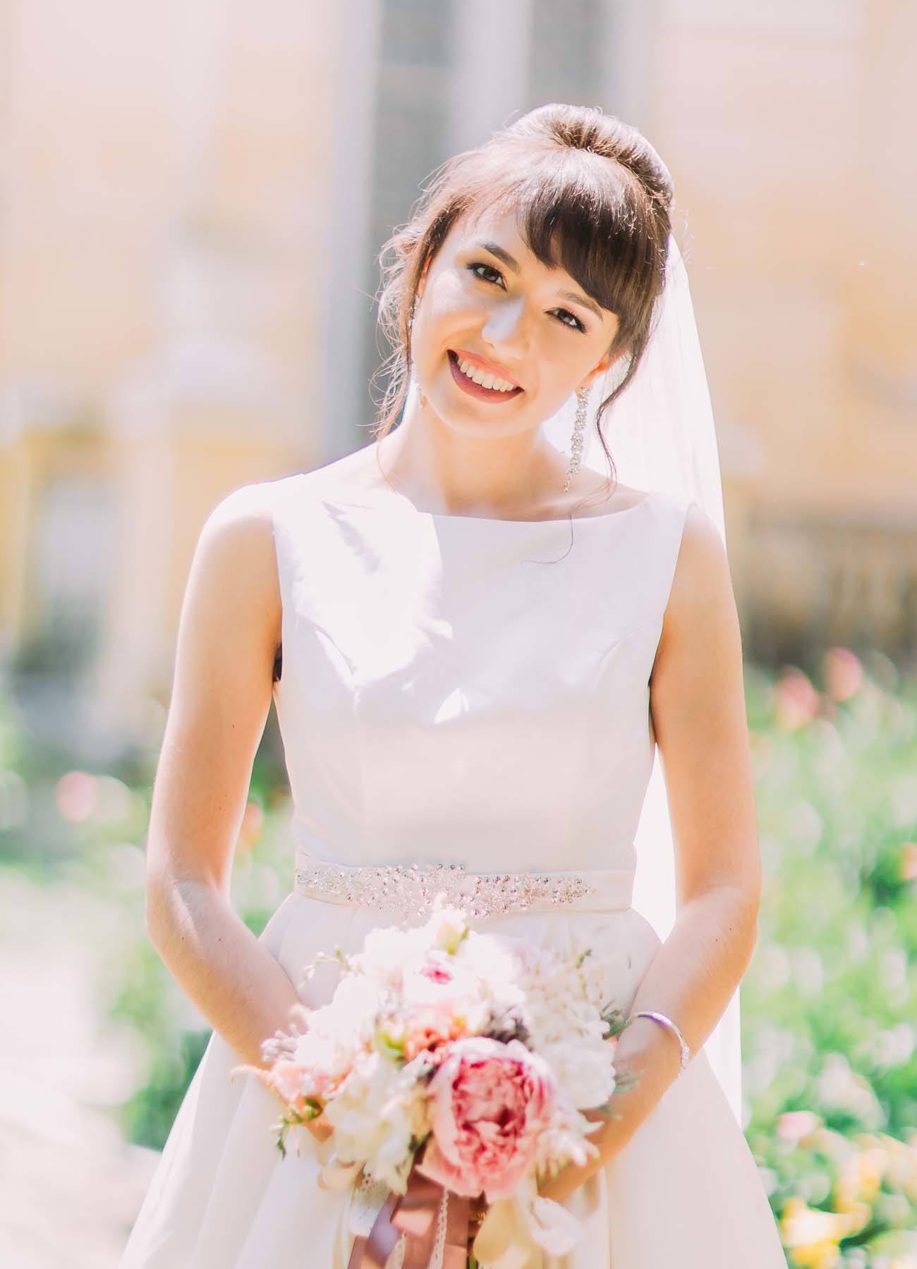 ผมม้าบังหน้าผาก (Credit: Rex by Shutterstock)