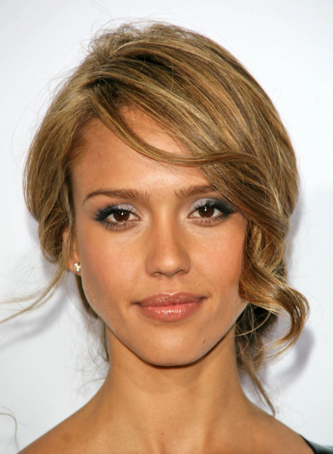 35 ไอเดีย ทรงผมแม่เจ้าสาว-เจ้าบ่าว ดูดีมีระดับ สวยสง่าสมวัย