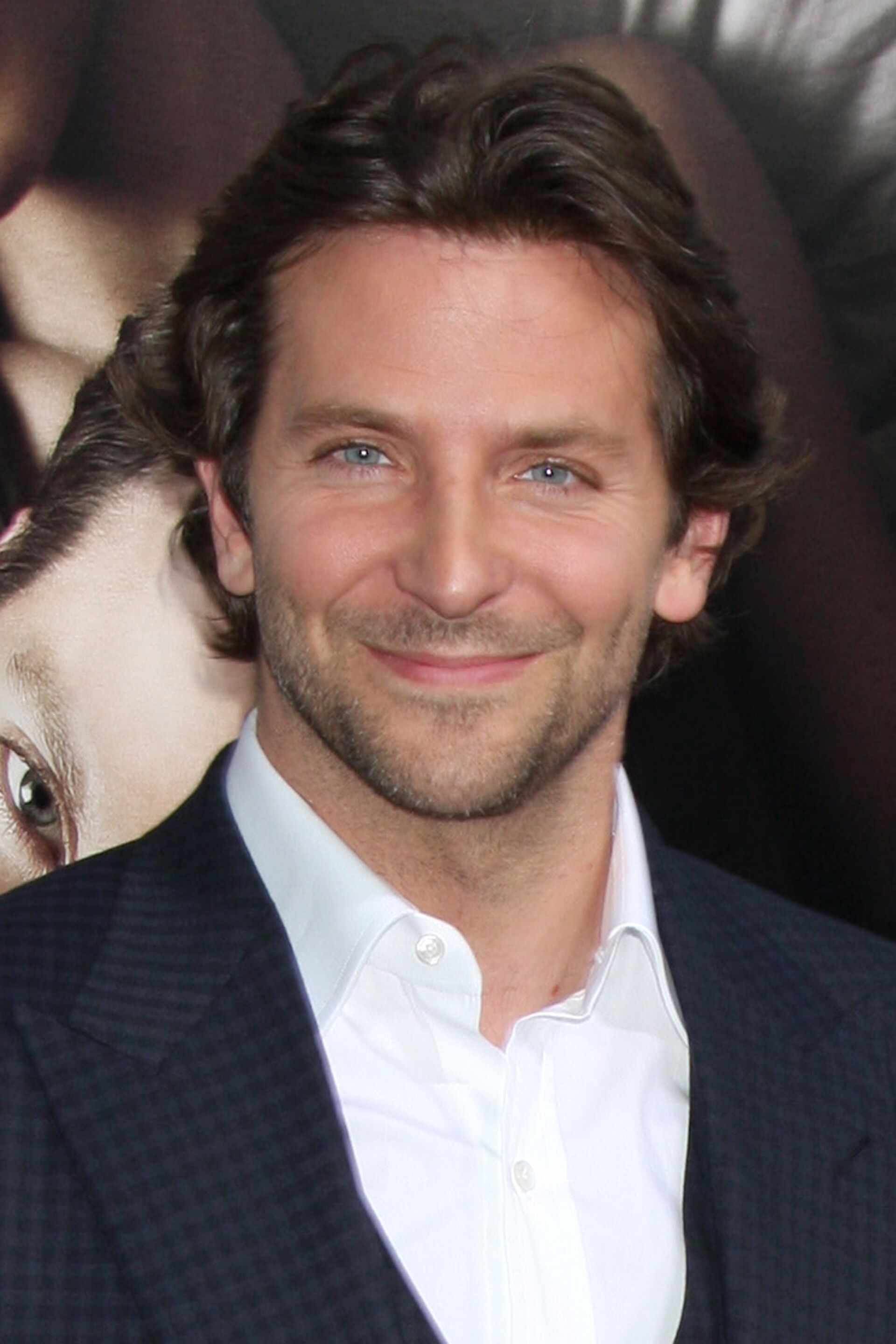 ทรงผมแสกกลางชาย แบรดลีย์ คูเปอร์