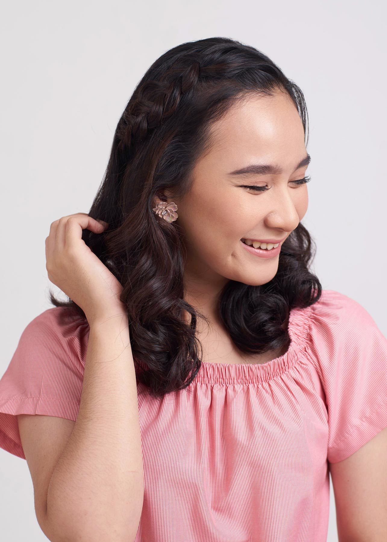 เปียคาดผม (Credit: Natasha Estelle)