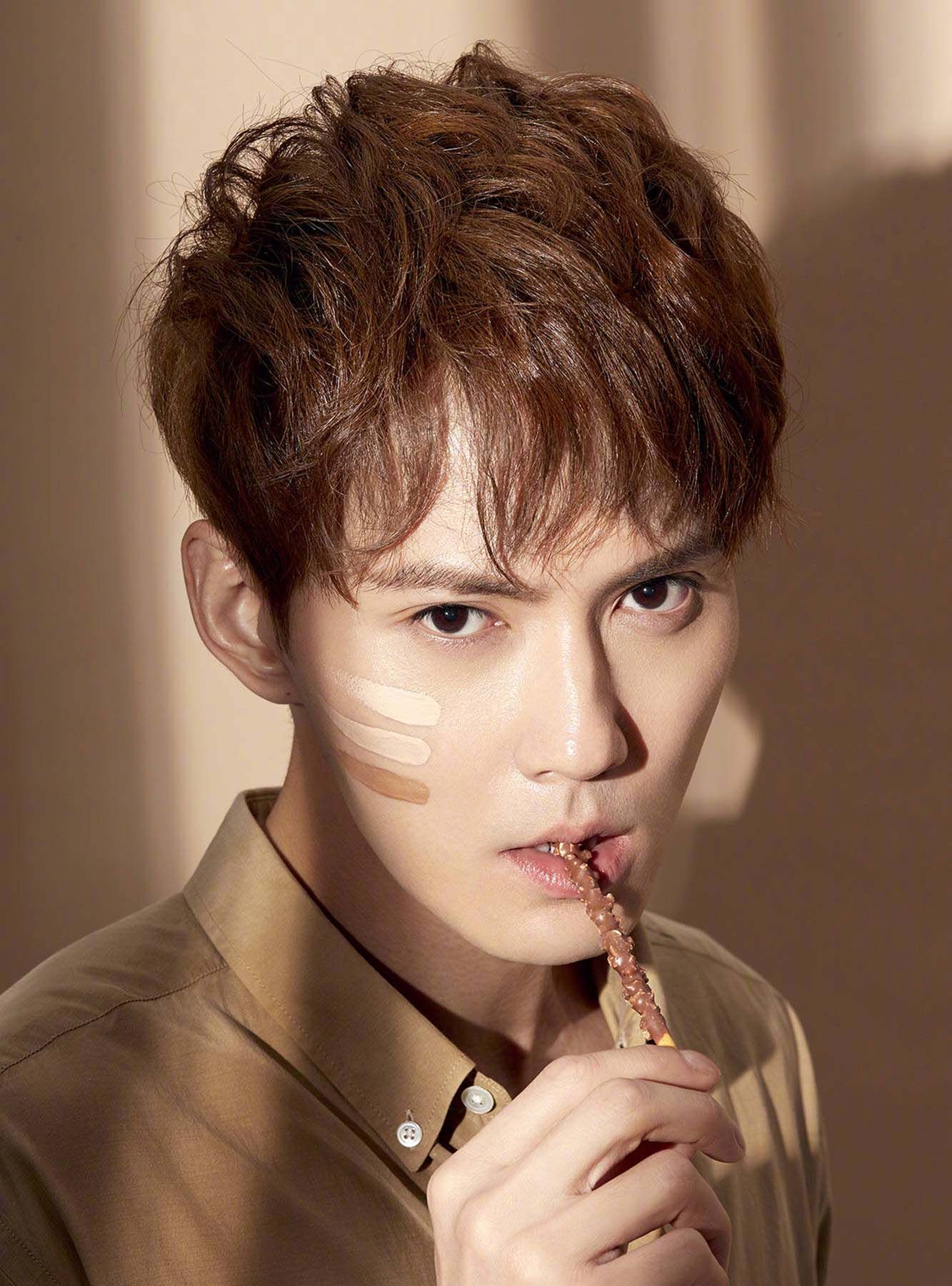 หน้าม้าดัดวอลลุ่ม (Credit: Rex by Shutterstock)