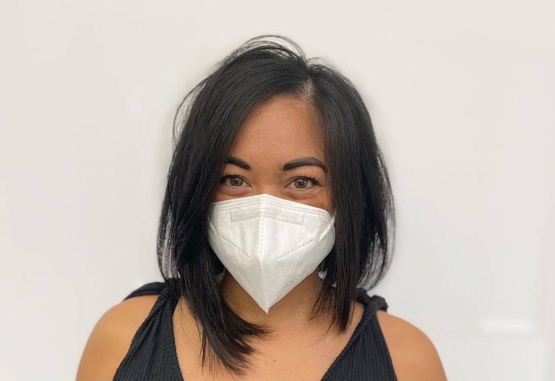 ผู้หญิงเอเชีย ผมสีดำ ไว้ผมสั้น ตัดทรงผมสั้นข้างยาวข้างสำหรับผู้หญิง