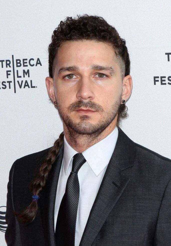 ผู้ชายผมยาว