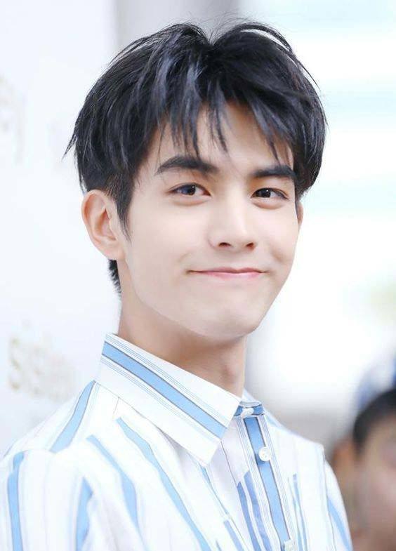 ไว้ผมหน้าม้า