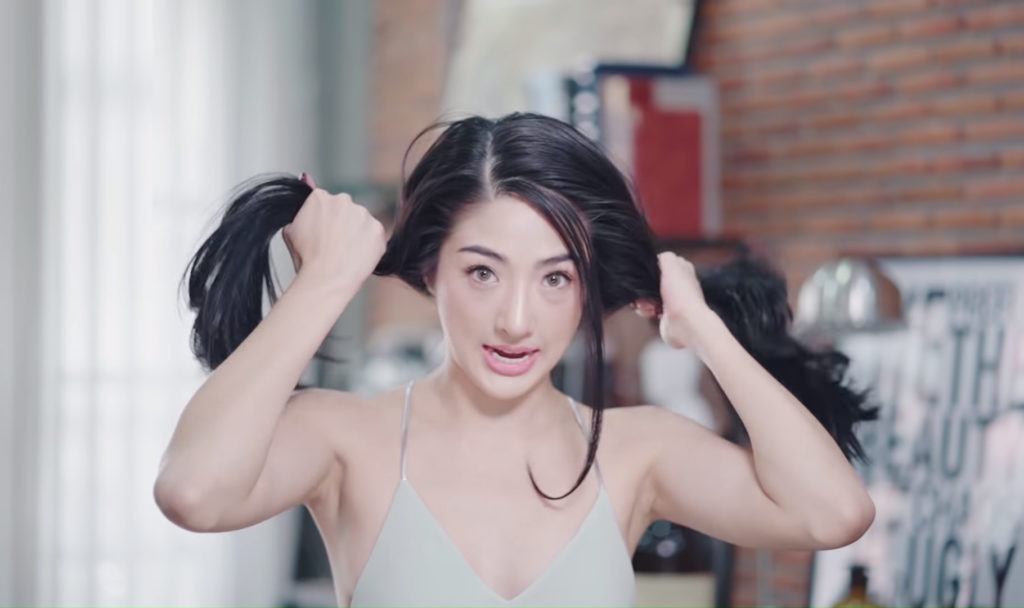 ผู้หญิงผมยาว ทำผมออกงาน ทรงผมสวยๆ ทรงผมง่ายๆ ทรงผมไปปาร์ตี้