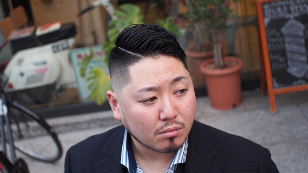 ผู้ชายเอเชีย ผมสีดำ ตัดผมสั้น ทรงผมหนุ่มหน้ากลม