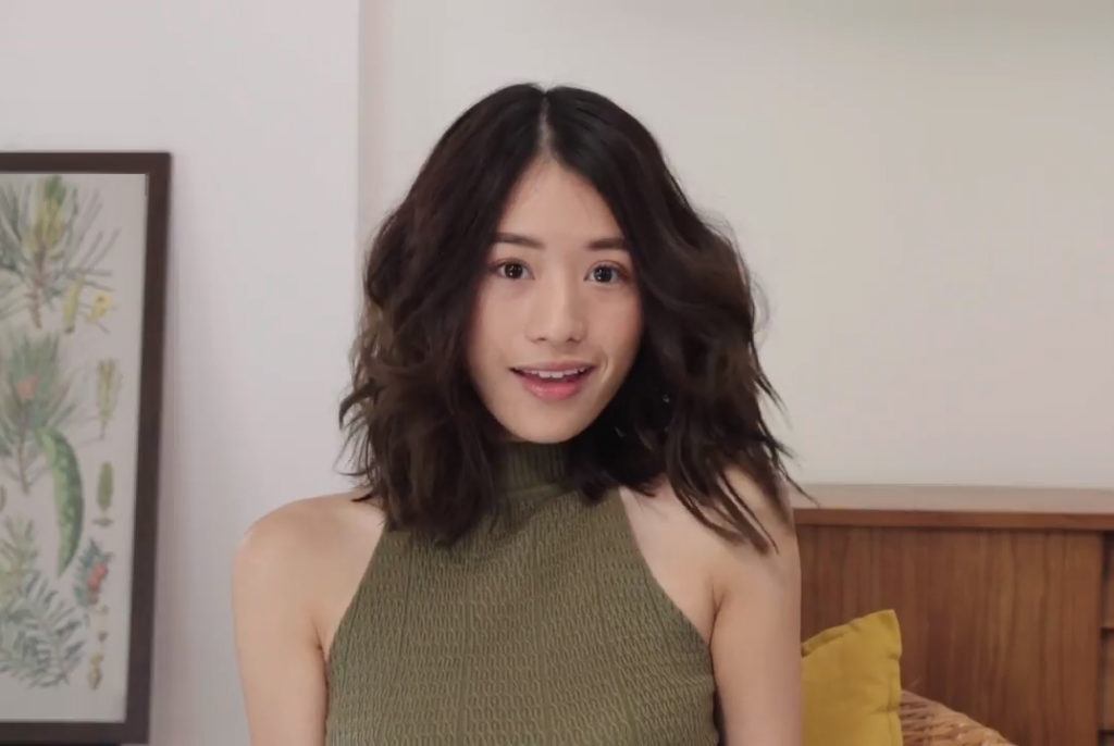 ม้วนผมสั้นประบ่าง่ายๆ