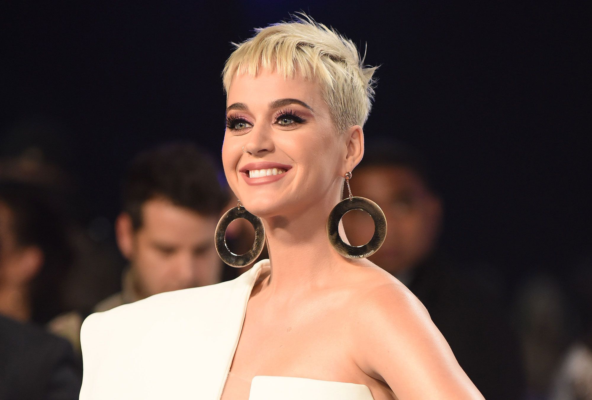 ทรงผมสั้น หน้ารูปไข่ Katy Perry