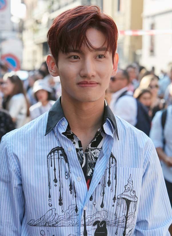 ผมแสกกลาง (Credit: Rex by Shutterstock)