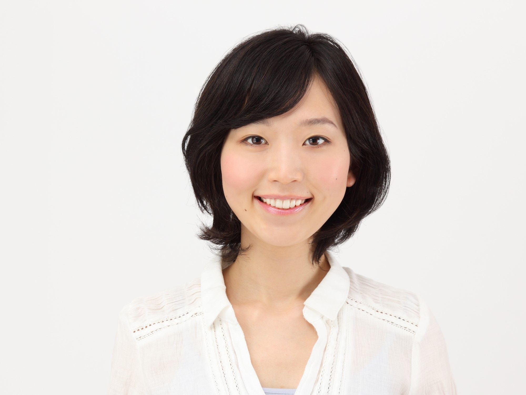 ผมบ๊อบหน้าม้า ดัดปลาย(Credit: shutterstock)