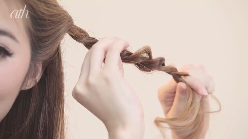 ทําผมลอนธรรมชาติ