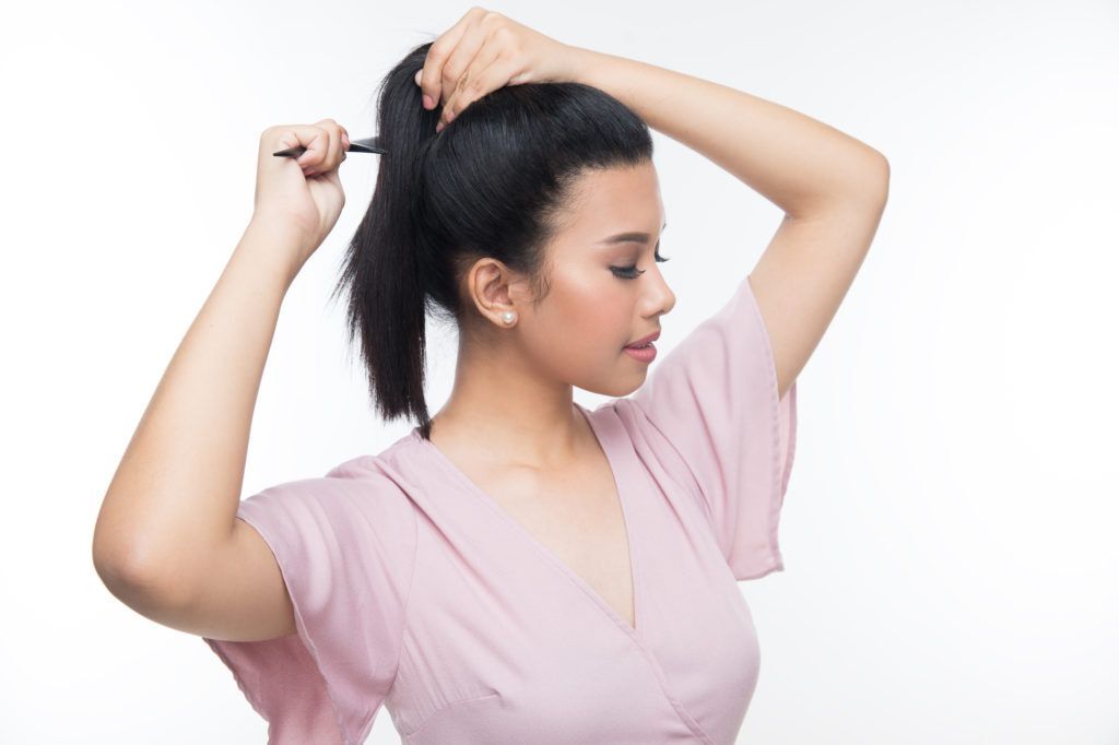 มัดผมสูง