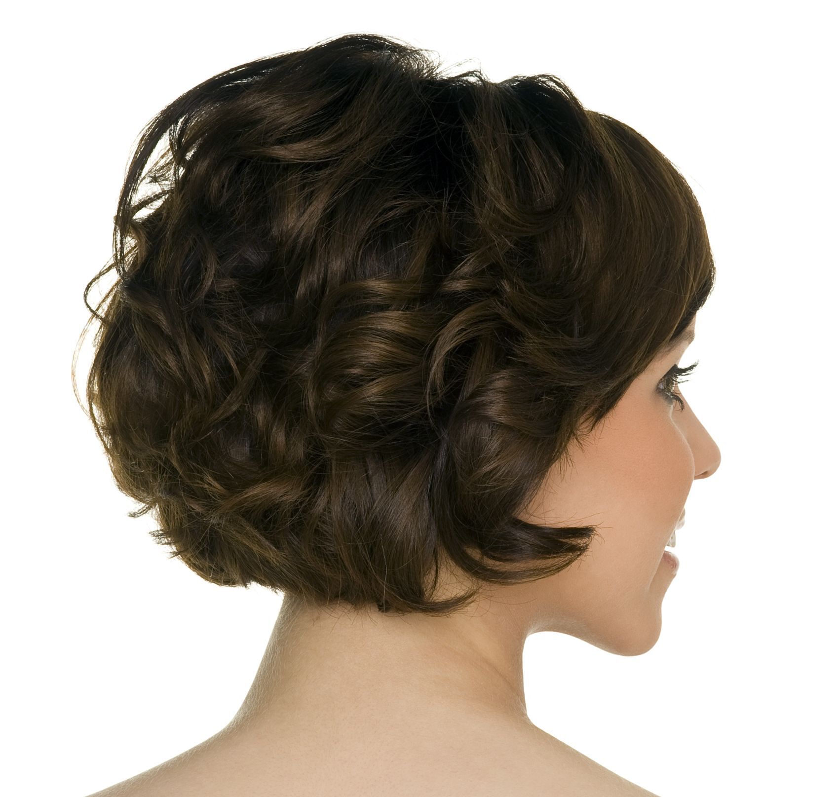 ทรงผมสั้นดัดลอน (Credit : Shutterstock)