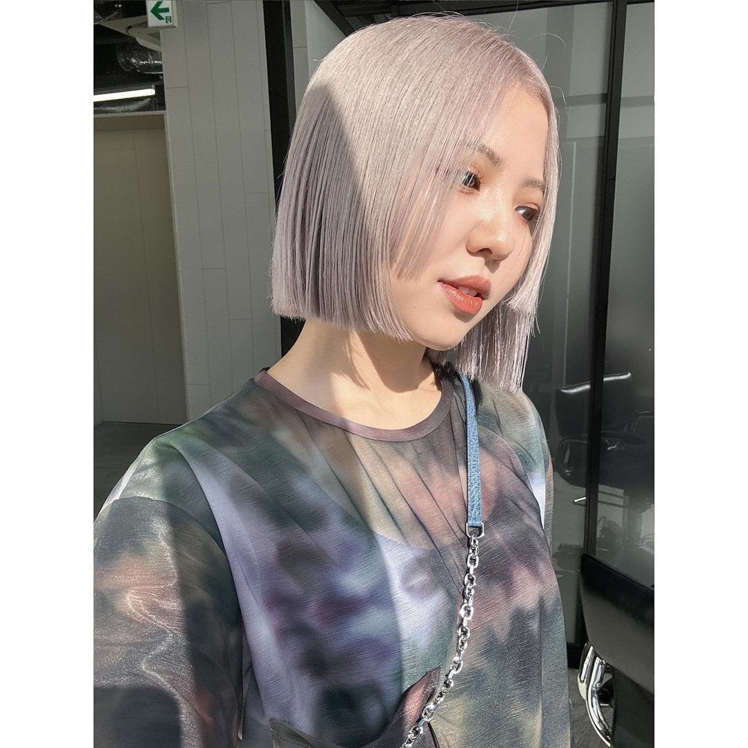 บ๊อบตรงแสกกลางสีพาสเทลโทนชมพู