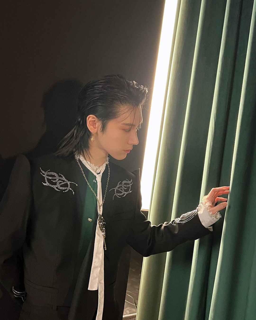 ทรงผมมัลเล็ตยาว (Credit: instagram/@tenlee_1001)