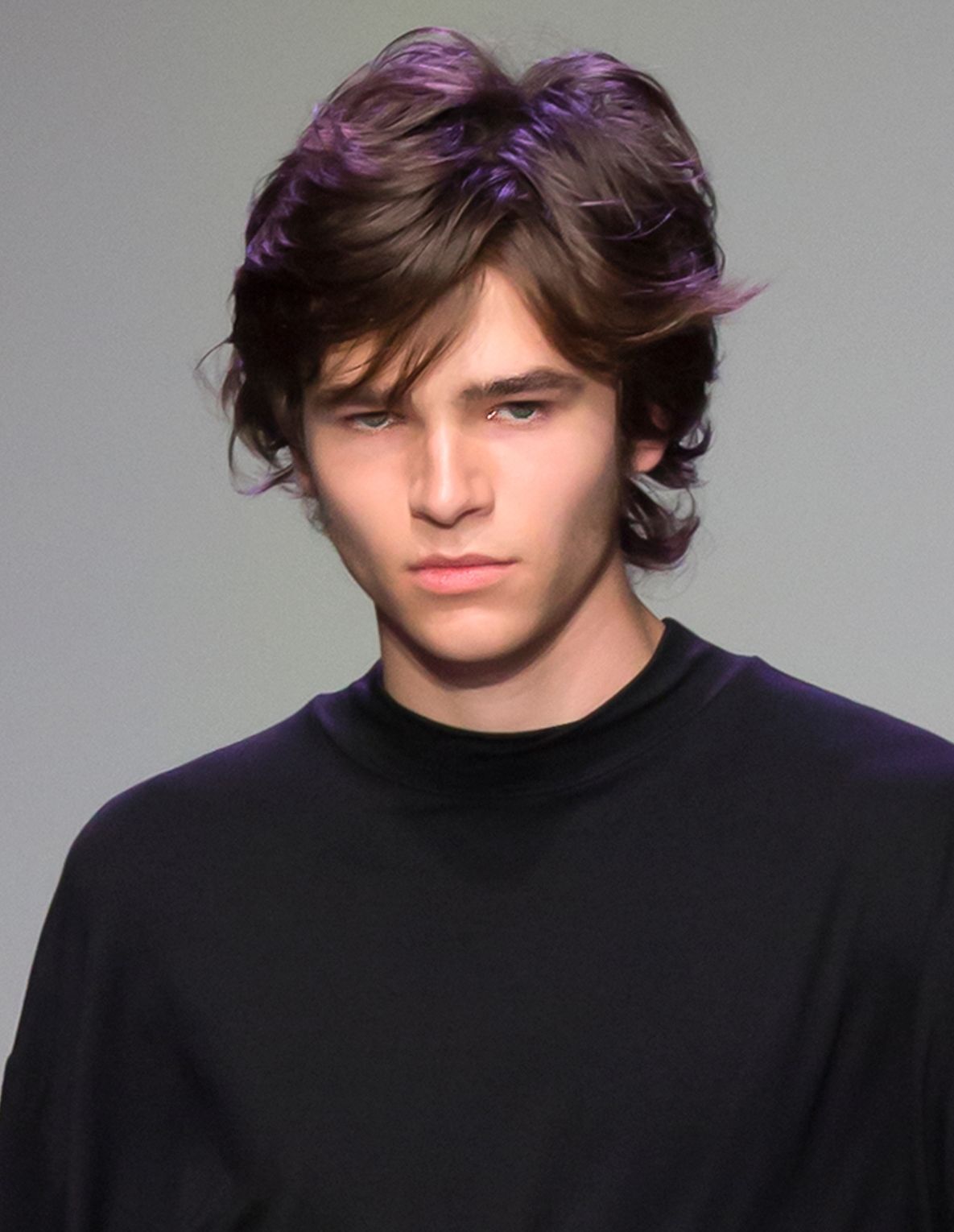 ไอเดียทรงผมผู้ชายไว้หน้าม้ากำลังมาแรง ดูหล่อดีมีสไตล์ เท่ก็ได้ น่ารักก็ด้วย