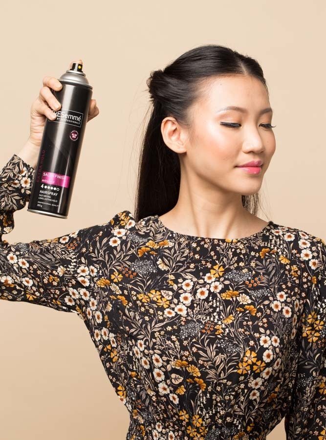 ทรงผมมัดครึ่งหัว