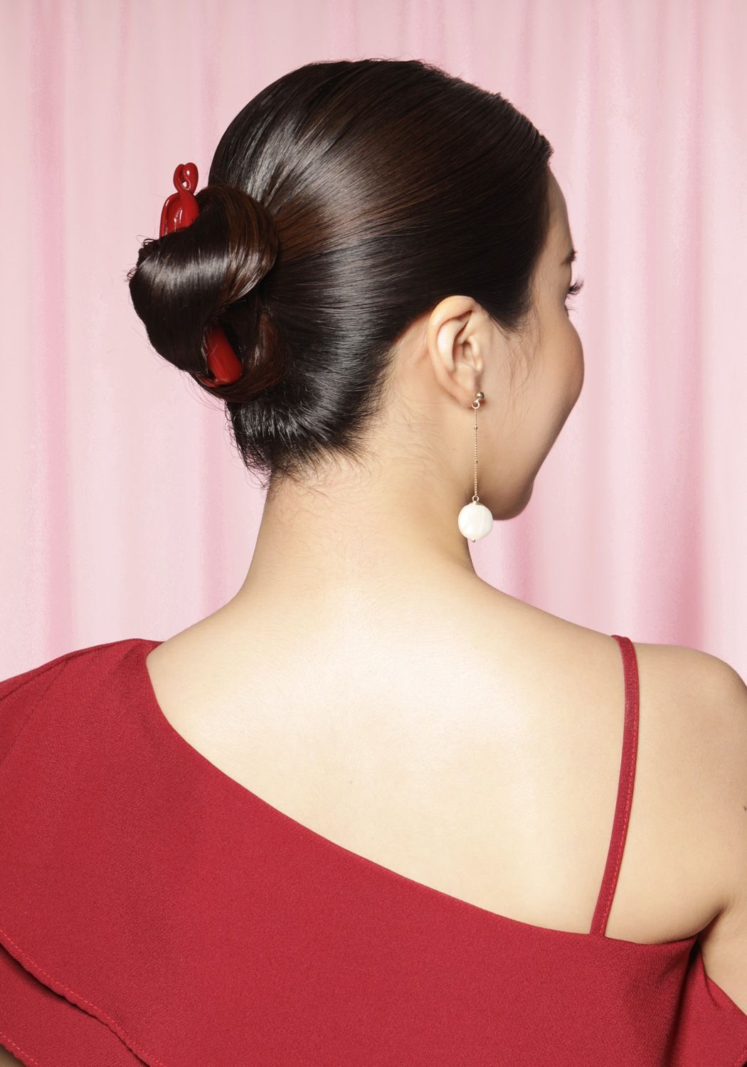 ผมทรงกล้วยด้านหลัง (Credit: Natasha Estelle)