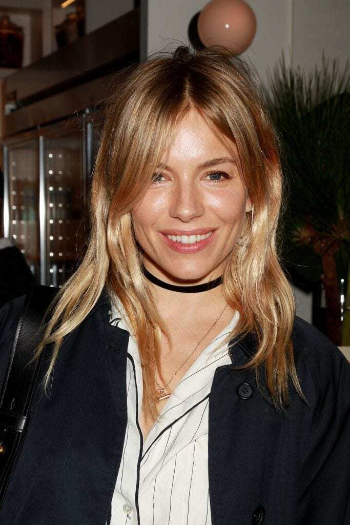 40 ไอเดียสีบลอนด์เข้ม สวยเก๋เซ็กซี่ ดูดีเป็นธรรมชาติ