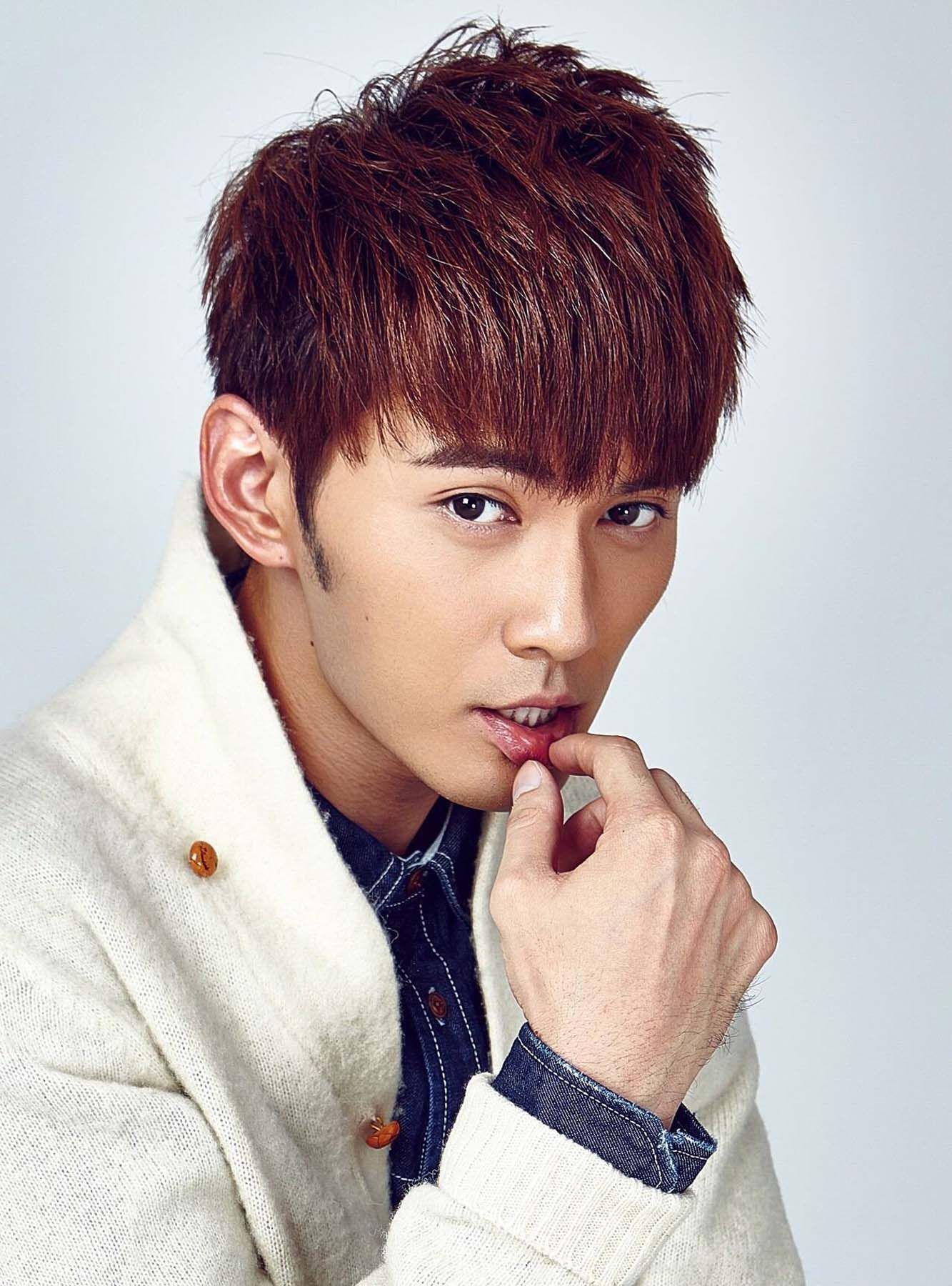 ผมหน้าม้าตัดตรง แต่ซอยบาง (Credit: Rex by Shutterstock)