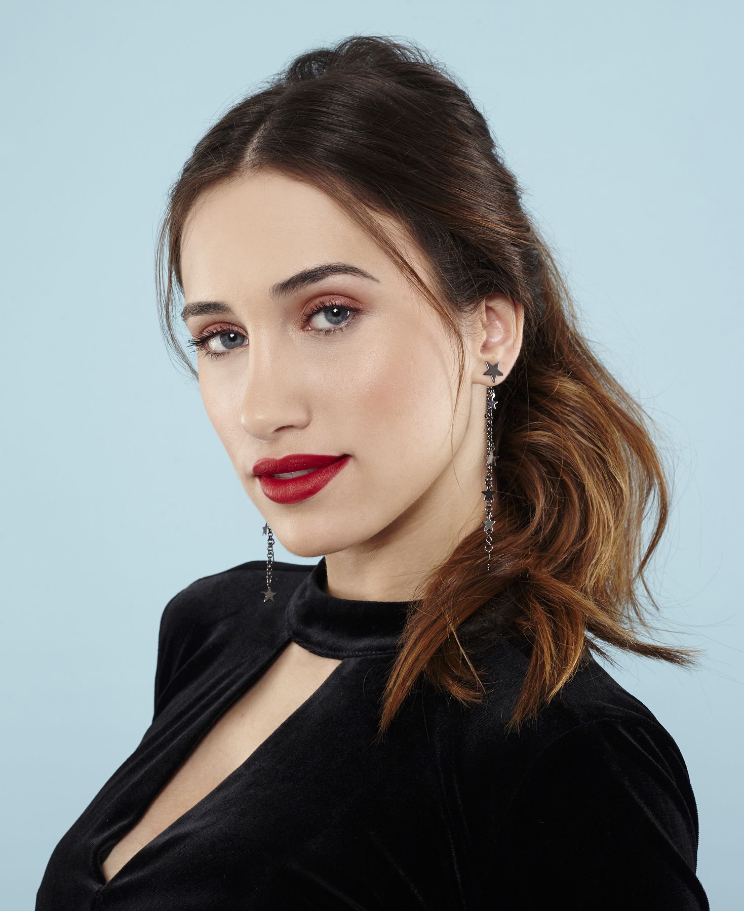 มัดผมหางม้า (Credit: Verity Jane Smith)