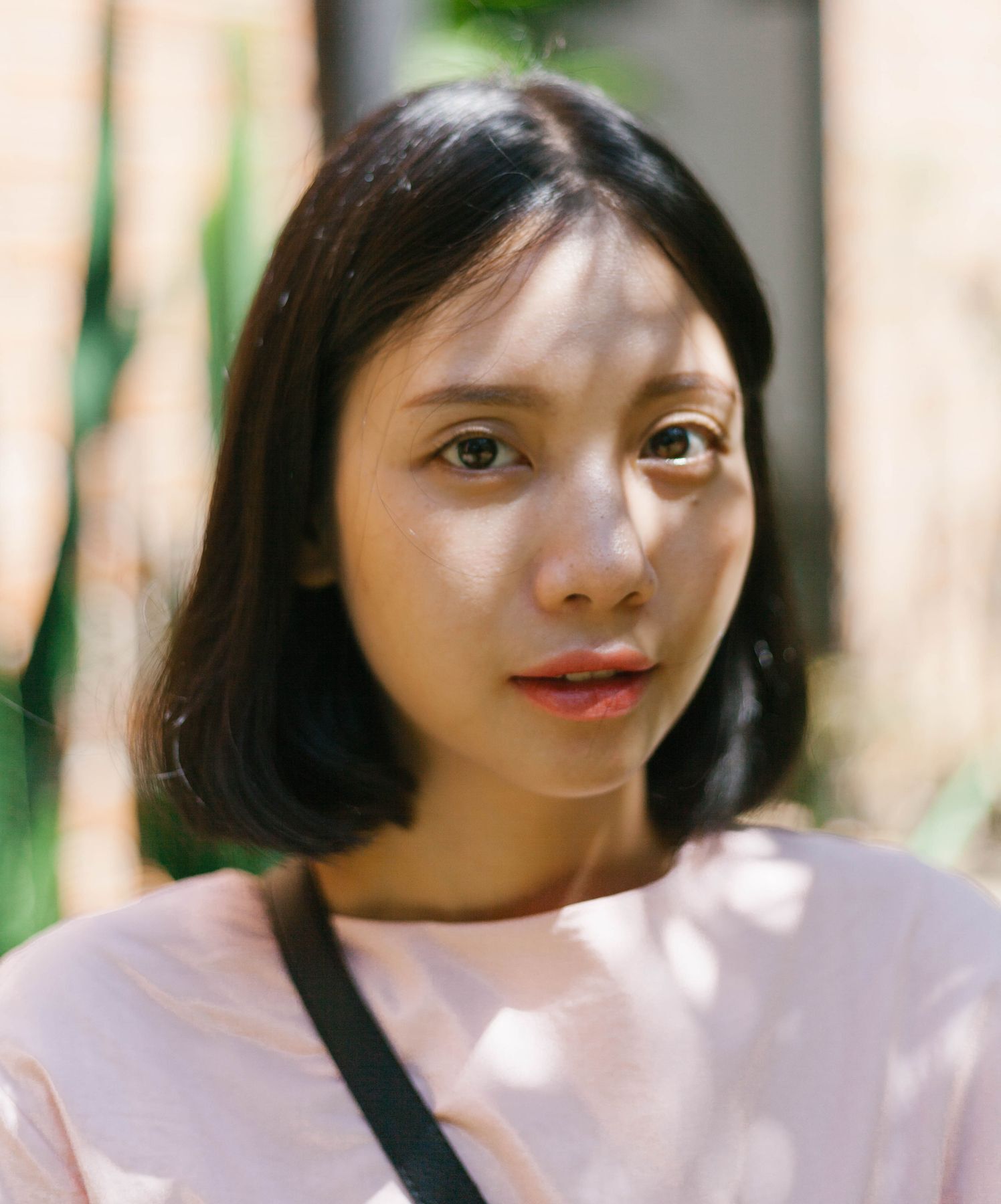 การแสกผม สำหรับหน้ารูปไข่ (Credit : Shutterstock)