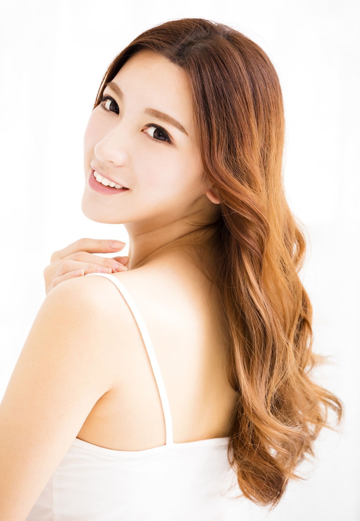 ผู้หญิงผมยาว ดัดลอน สีน้ำตาล ผมพลิ้วสวย