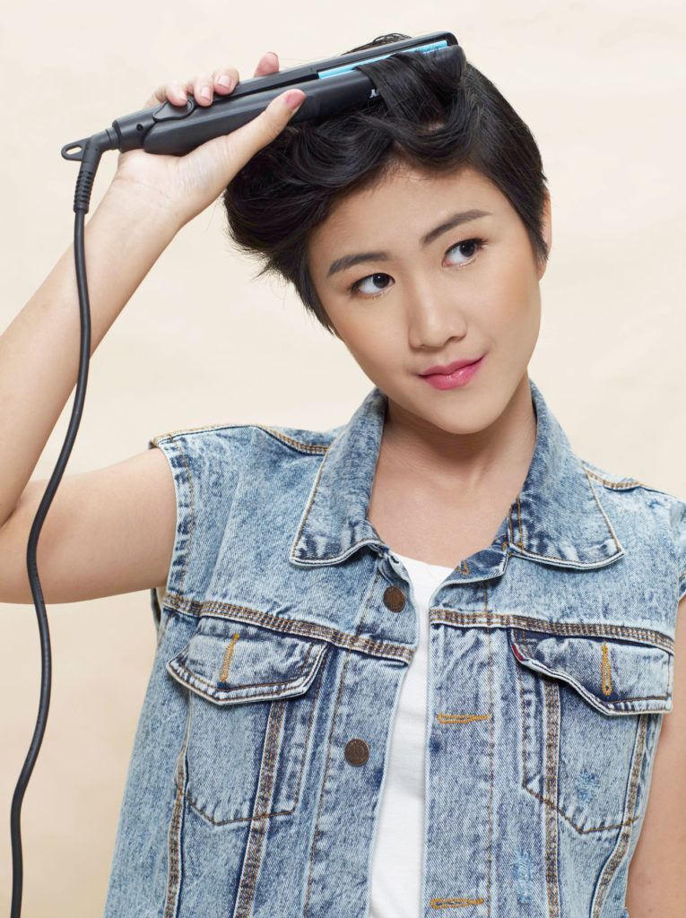 ทรงผมสั้น เซ็ตผมสั้น พิกซี่ Pixie cut เสื้อยีนส์