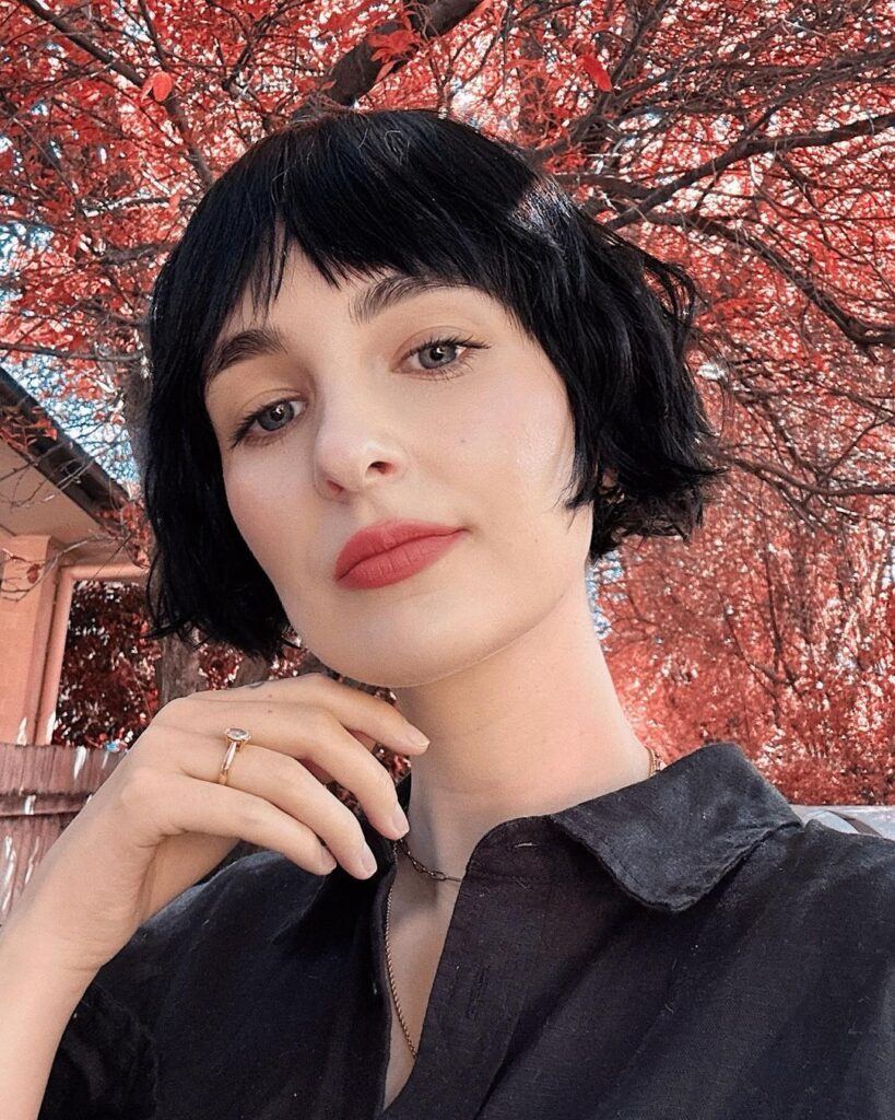 เฟรนช์บ๊อบหน้าม้าเต่อทรงผมฮิตยุค90