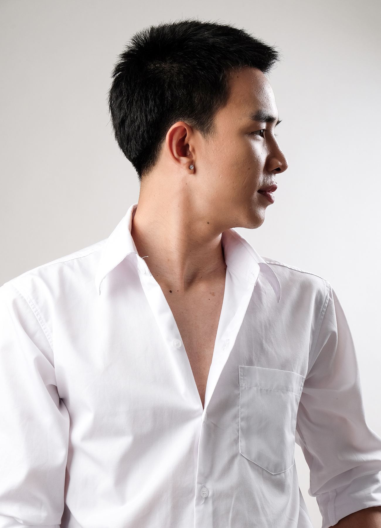 ทรงผมชายไทย ผู้ชายหันข้าง